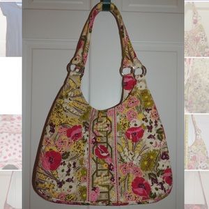 Vera Bradley shoulder bag with magnetic clasp